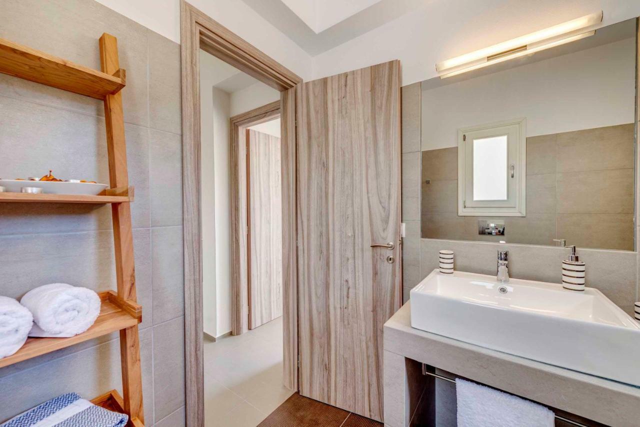 Villa Alba In Syros With Private Jacuzzi Azolimnos Buitenkant foto